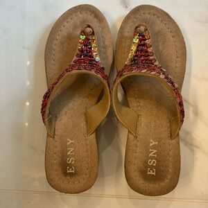 🌸Adorable GUC ESNY Pink Sequin Flip Flops Size 8 2inch heel lightweight 🩴